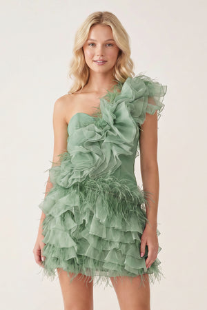 Sage Green Ruffled Tulle Shoulder Short Homecoming Dress with Feather (2) | KISSPROM