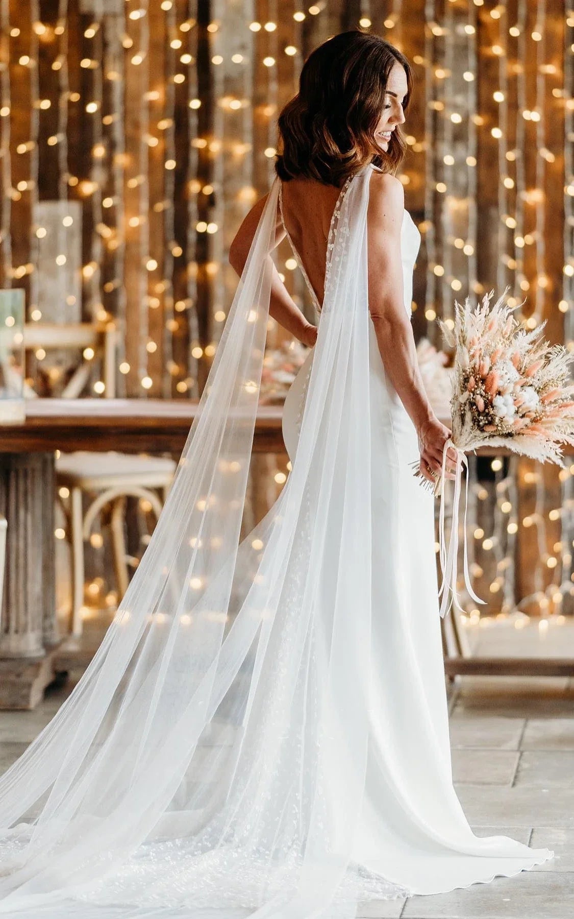 Simple Casual Trumpet V-neck Sleeveless Wedding Dress for Women Floor-