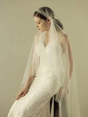 Simple Knee Length Ivory Tulle Juliet Cap Veils