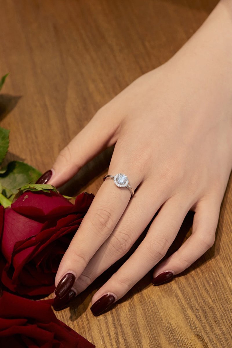 Simple Round sparkling Engagement Ring Sterling Silver - KissProm