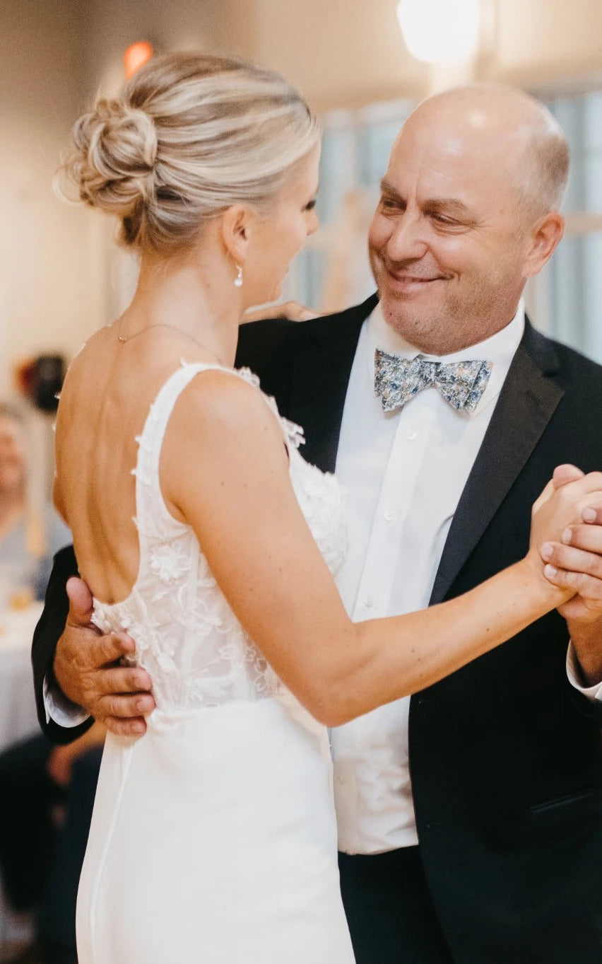 Simple White Sheath Modern Upper Body Applique Sweep Train Wedding Dresses