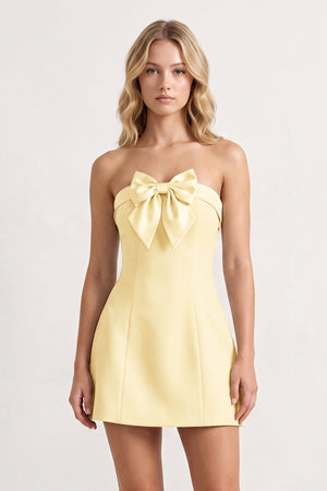 Yellow Bowknot Strapless Sheath Satin Homecoming Dress | KISSPROM