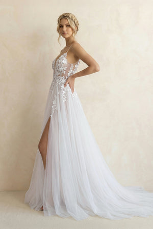 Hind | Spaghetti Straps V-Neck Lace Appliques A-line Tulle Rustic Wedding Dress