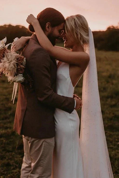Spaghetti Straps V-neck Simple Beach Wedding Dress Spaghetti Straps V-neck Simple Beach Wedding Dress