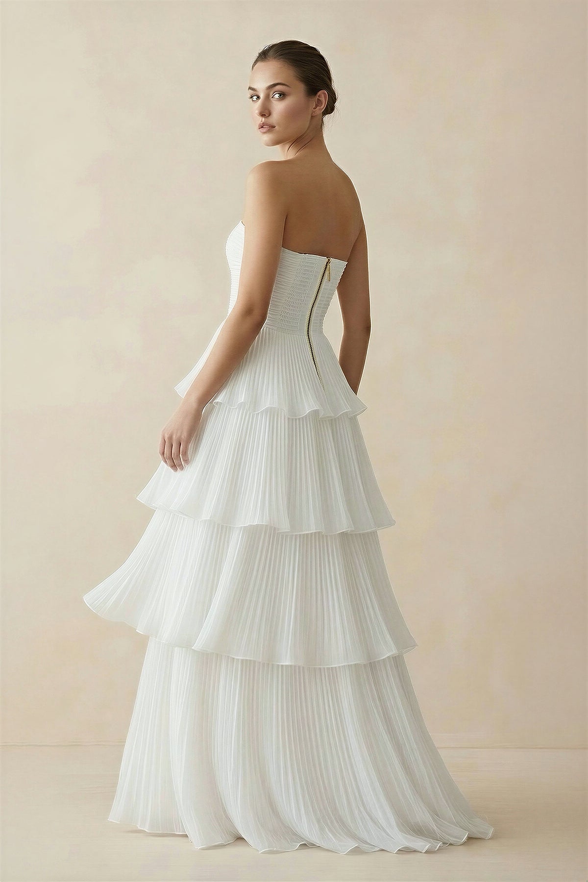 KissProm Cute A-Line Chiffon Strapless Tiered Wedding Dresses, Diamond White / 14