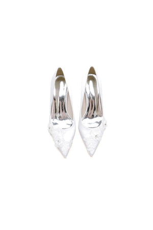 Sweet Pointed Toe Chunky Heels with Lace - KissProm