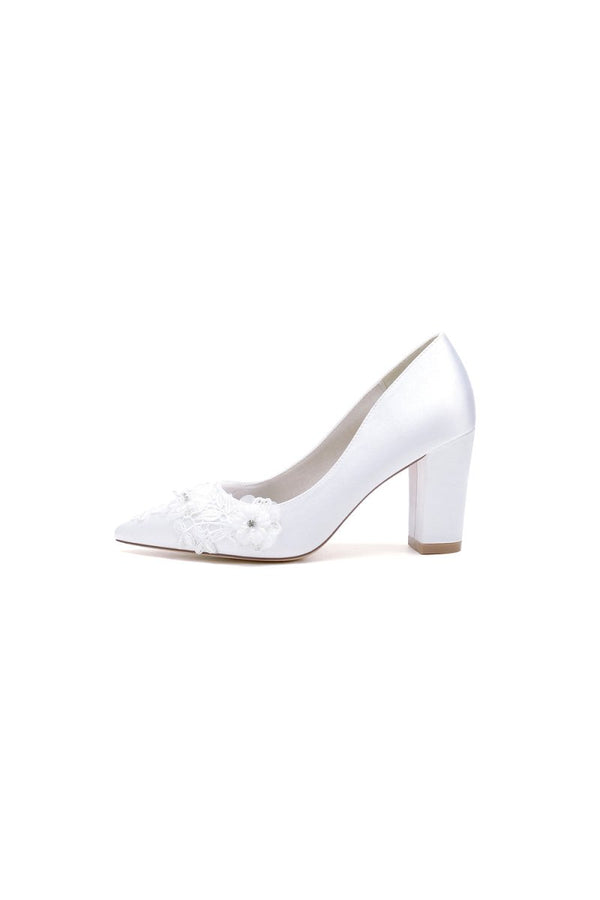Sweet Pointed Toe Chunky Heels with Lace - KissProm