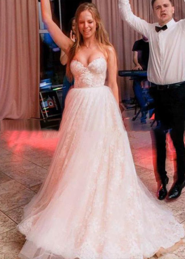 Sweetheart A Line Sleeveless Lace Appliques Tulle Country Bridal Gowns - KissProm