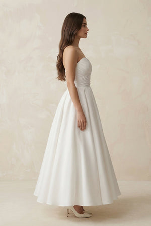 Sweetheart Chiffon A - Line Ruched Wedding Dress in White - KissProm Wedding Dresses