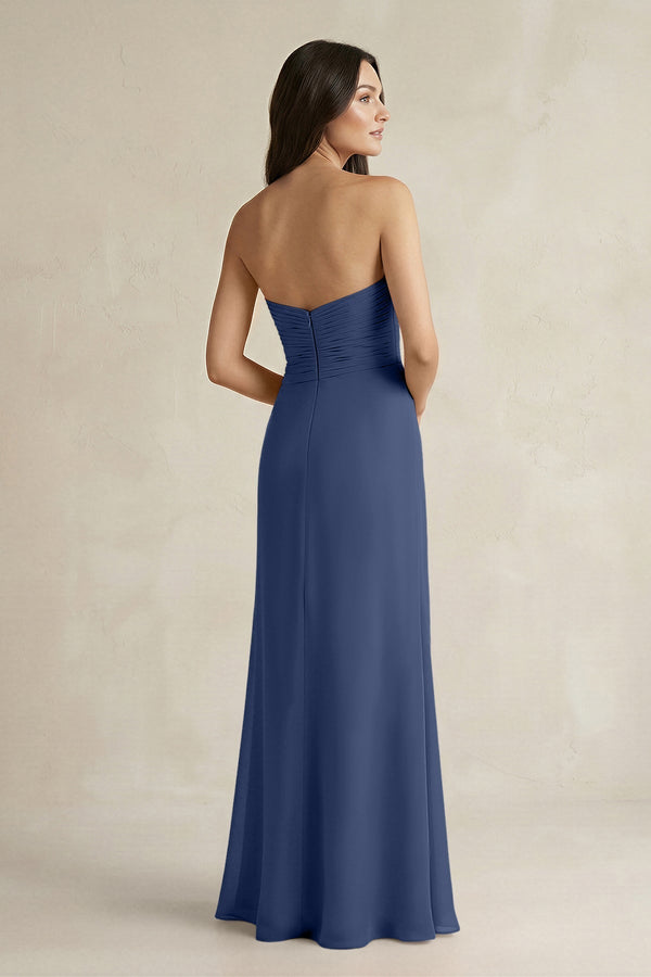 Sweetheart Chiffon Pleated Sheath Bridesmaid Dress in Navy - KissProm Bridesmaid Dresses