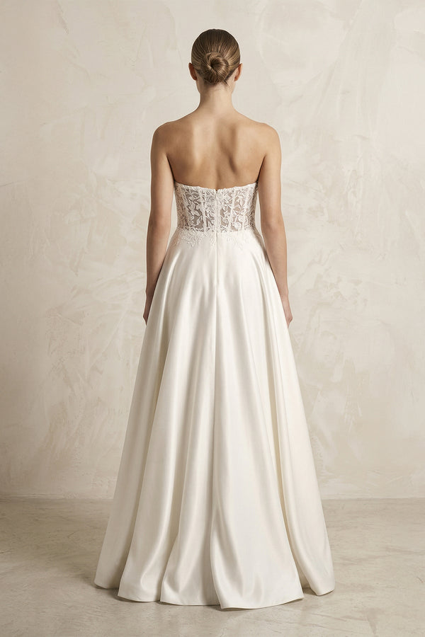Sweetheart Corset Lace A - Line Satin Wedding Dress With Slit in White - KissProm Wedding Dresses