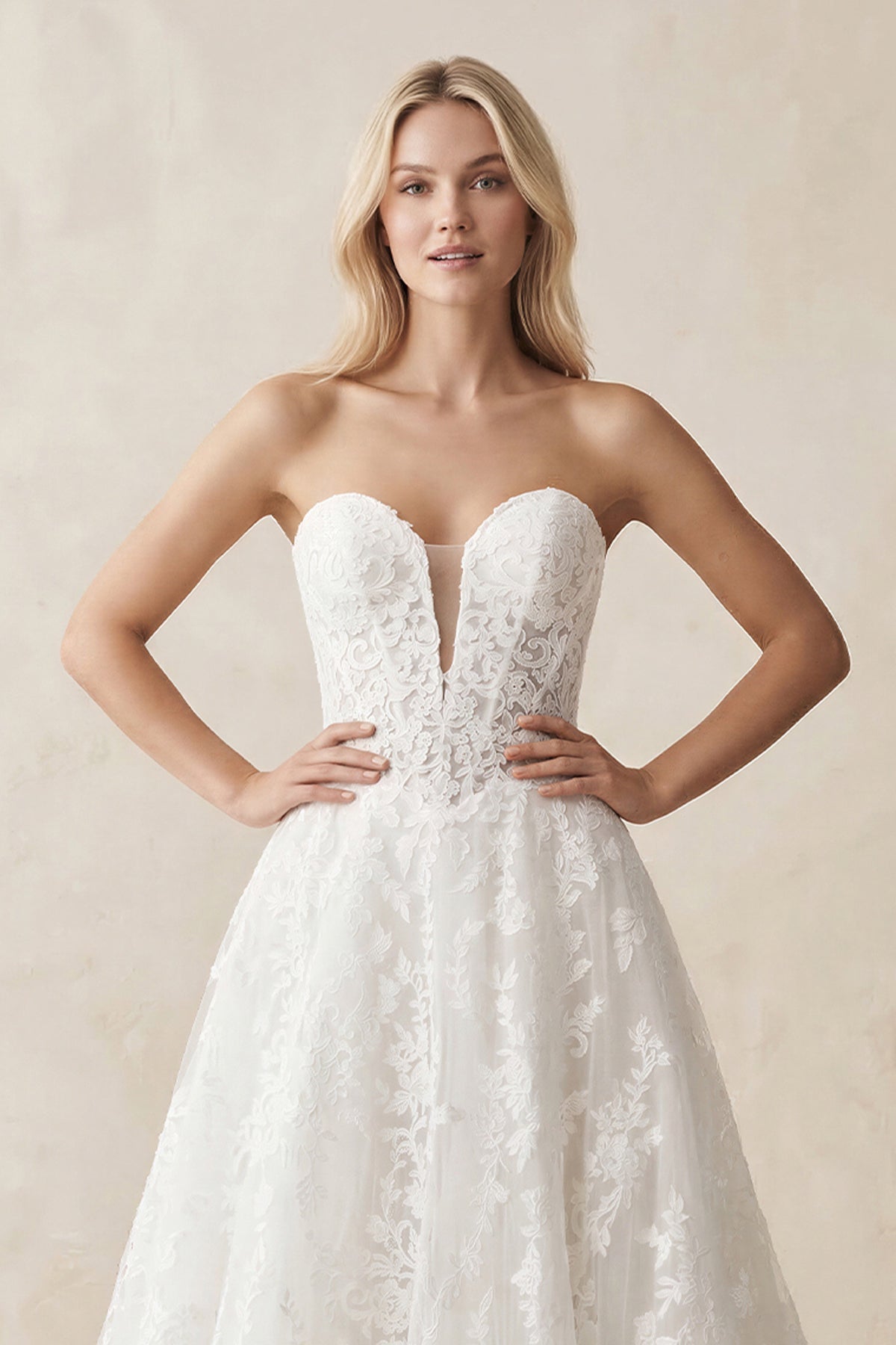 white ruched dress Marianna Corset Mini in you will turn heads in our super hot Nashville dress Off White Strapless Bubble Hem