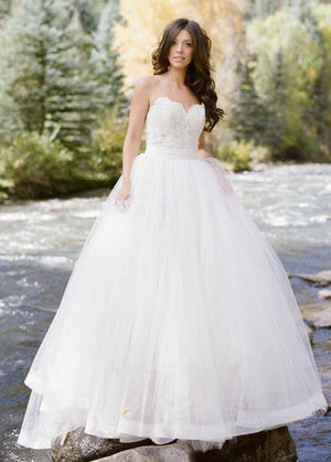 Simple Sleeveless Sweetheart Lace Backless Princess Wedding Dresses with Belt Diamond White / 0
