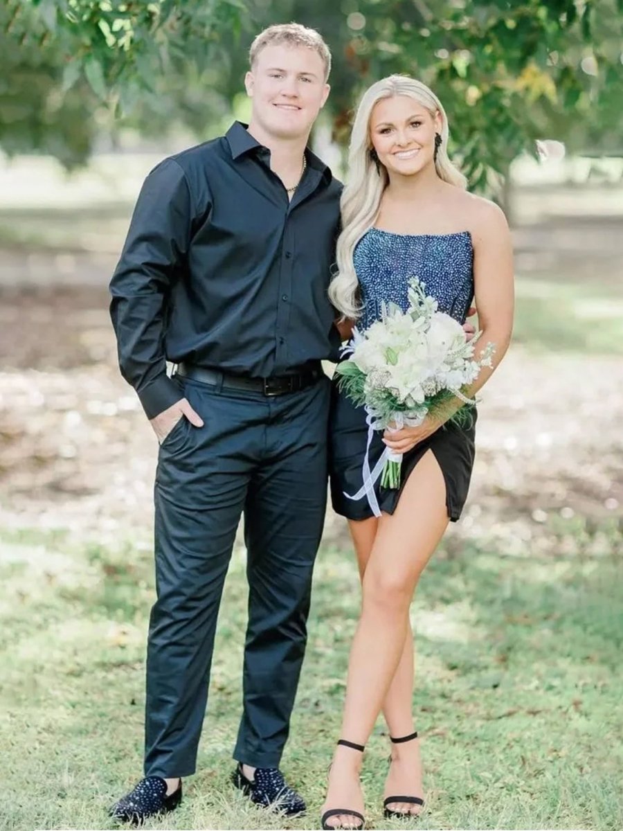 Theodie | Black - Scoop Neck Satin Short Homecoming Dresses With Beadings