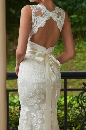 Classic Mermaid V-Neck White Lace Backless Wedding Bridal Dress – Wedding Dresses by KissProm | Available at KissProm