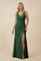 V-Neck Ruched Sheath Bridesmaid Dress with Slit in Dark Green - KissProm BRIDESMAID DRESSES