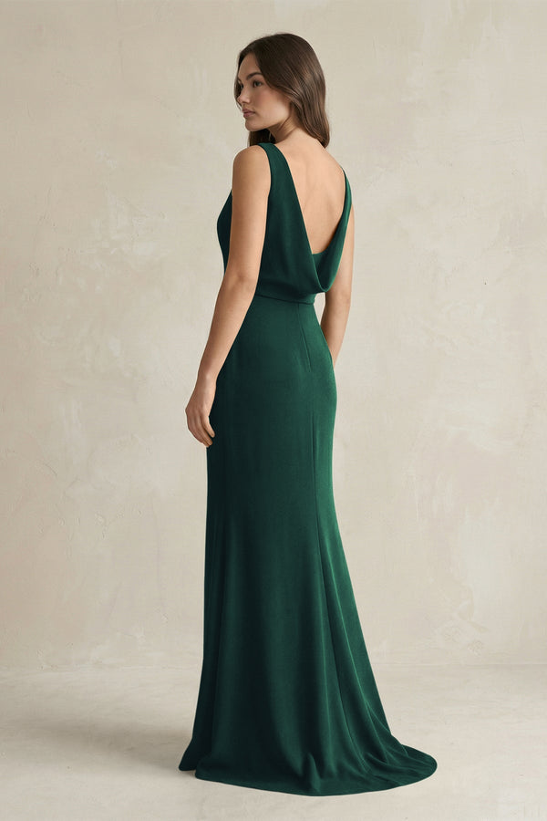 KissProm | V-Neck Sheath Satin Maxi Bridesmaid Dress in Dark Green KissProm | V-Neck Sheath Satin Maxi Bridesmaid Dress in Dark Green