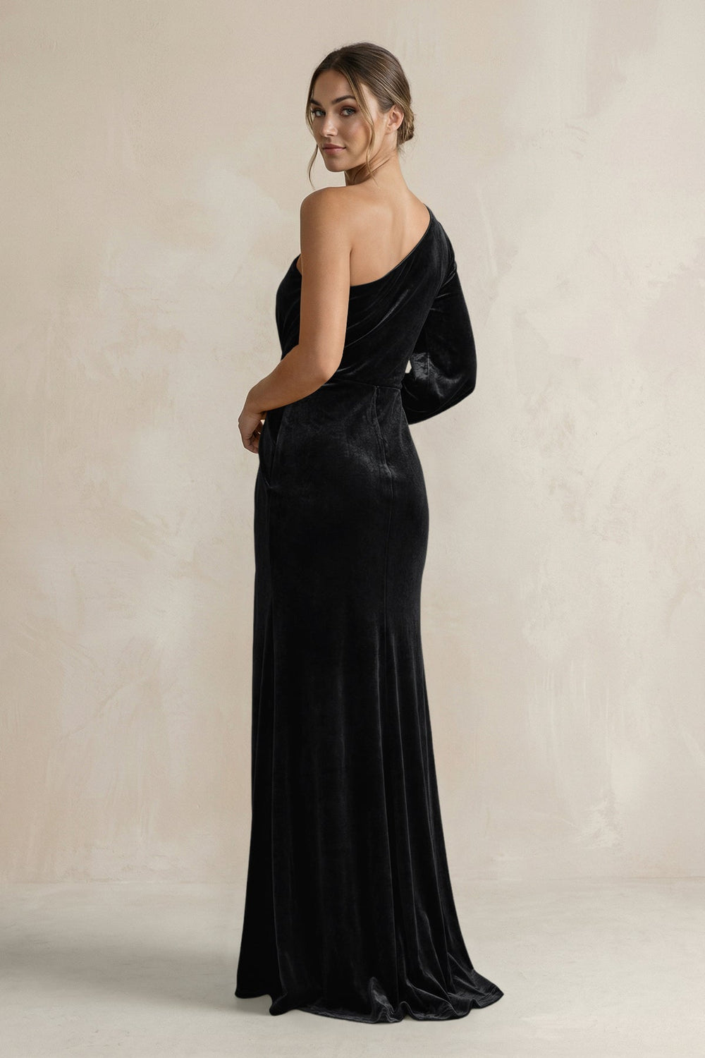 Velvet One Shoulder Sheath Long Sleeve Bridesmaid Dress in Black - KissProm Bridesmaid Dresses