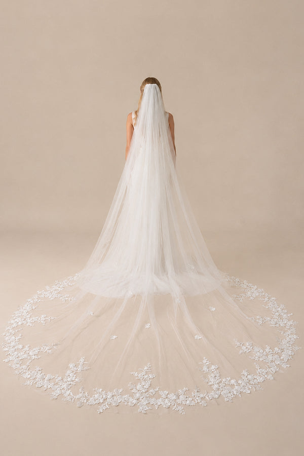 Vintage Floral Lace Bridal Wedding Veil With Comb in White - KissProm Wedding Veils