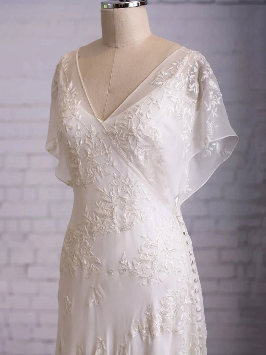 Vintage Graceful Floral V - neck V - back Side Button Decorated Lace Wedding Dress With Butterfly Sleeves - KissProm