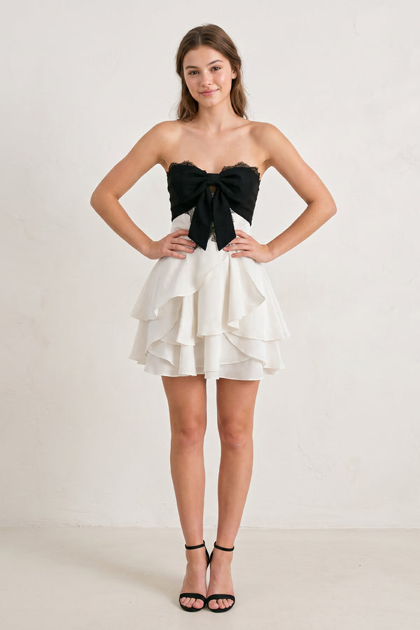 White-Black Sweetheart A-Line Ruffled Chiffon Homecoming Dress with Bow (3) | KISSPROM