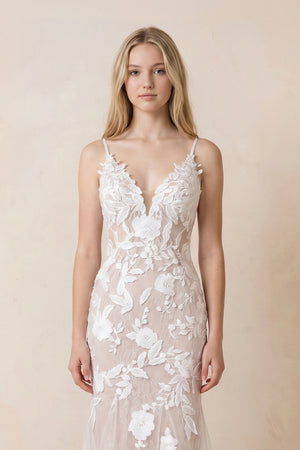 Mermaid V Neck Tulle Lace Sleeveless  Ivory Wedding Dresses - KissProm
