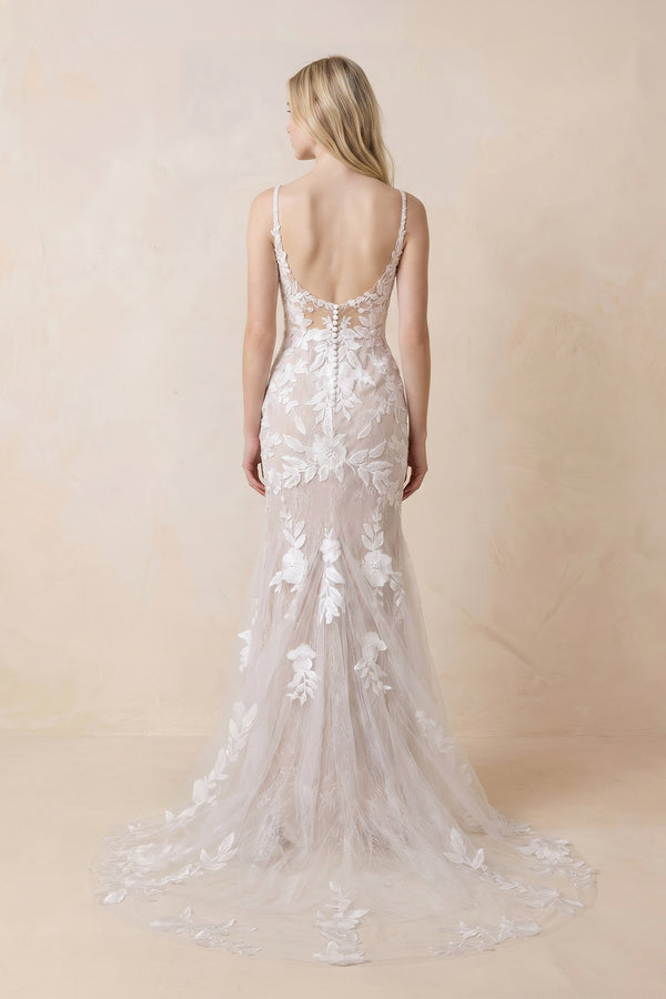 Mermaid V Neck Tulle Lace Sleeveless  Ivory Wedding Dresses - KissProm