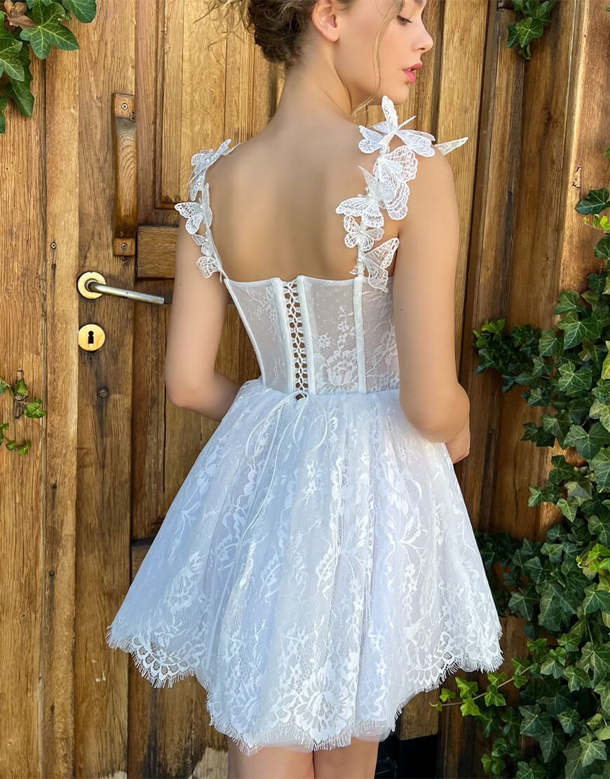 A-line Sweetheart White Corset Homecoming Dress, White / 4 A-line Sweetheart White Corset Homecoming Dress, White / 4
