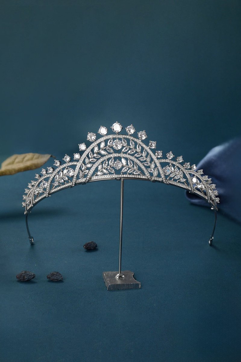 Women's Silver Regal Laurel Crowns - KissProm