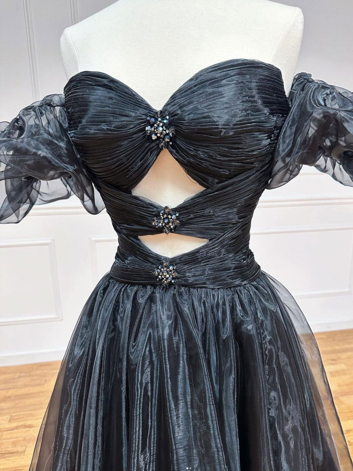 Aspen |A-Line Black Organza Long Prom Dress