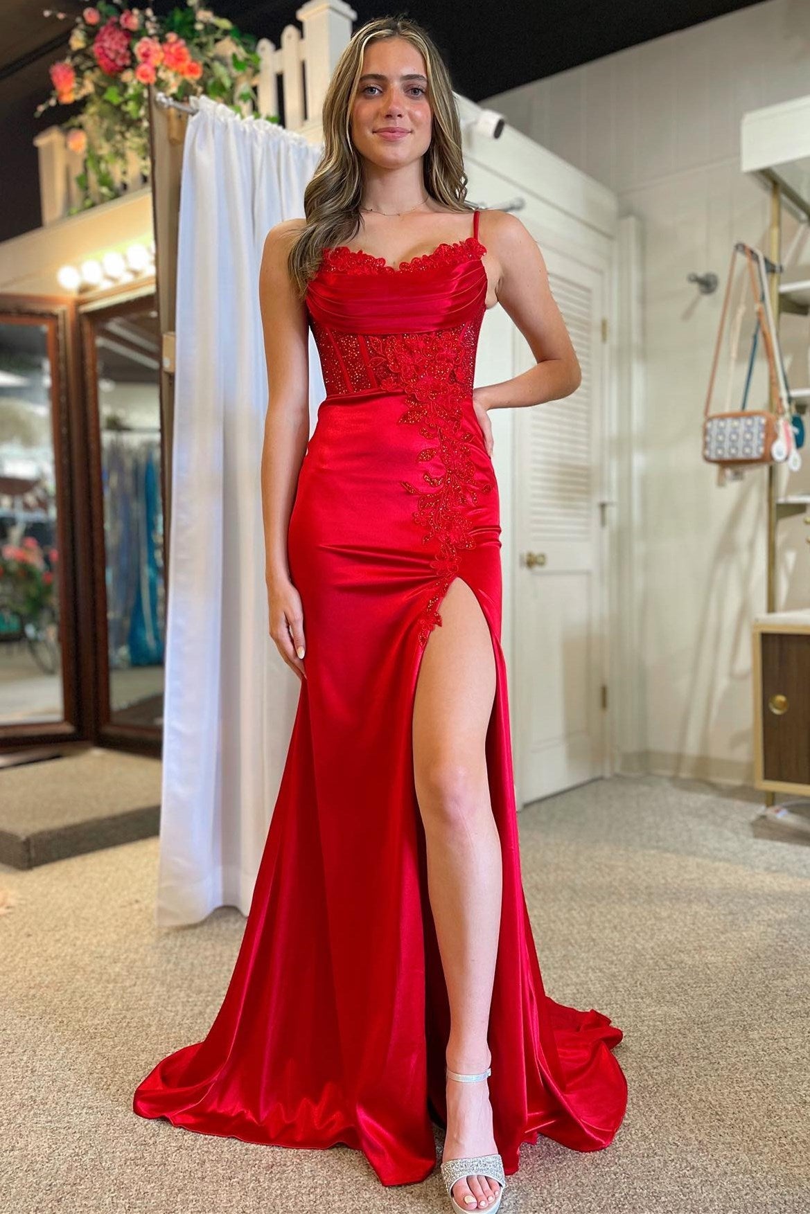 Casey| Red Spaghetti Strap Appliques Mermaid Long Dress with Slit