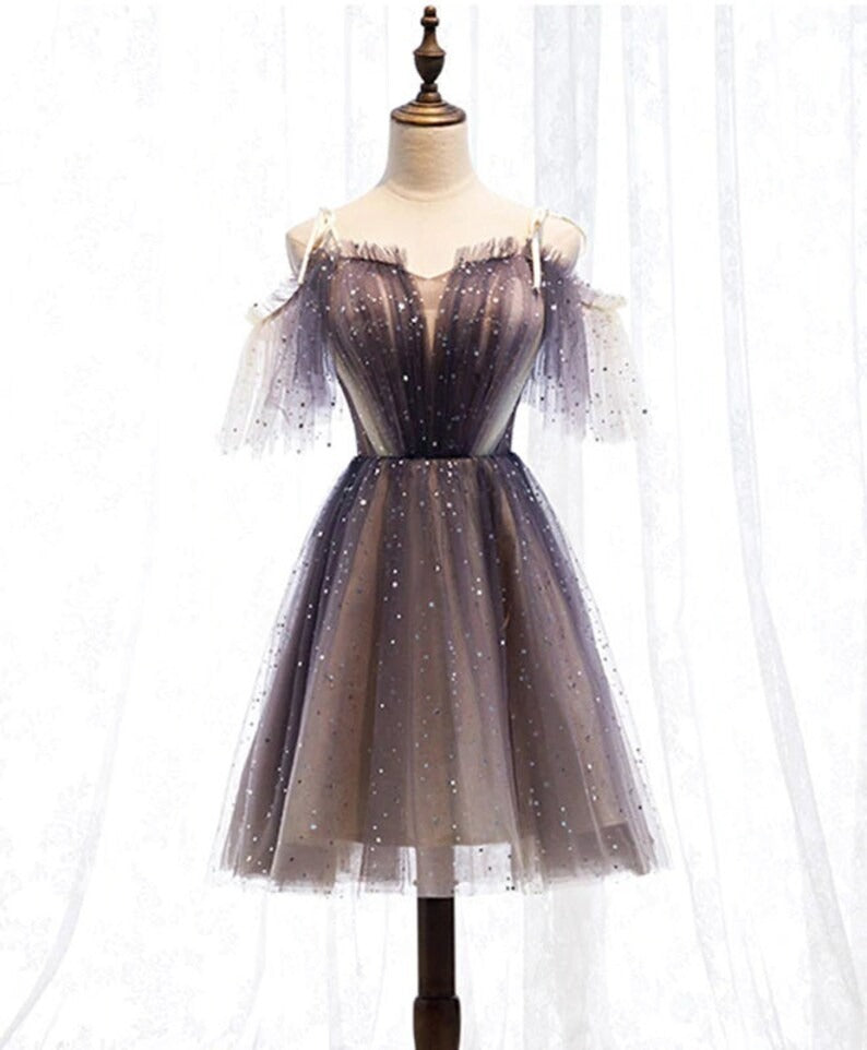 Sweetheart V-neck Starlit Cloud Tulle Mini Length Homecoming Dress